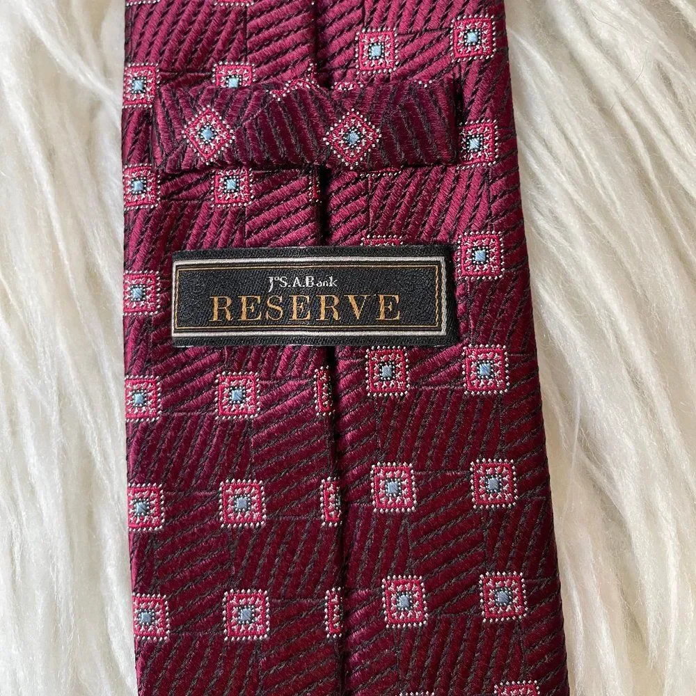Jos. A. Bank Reserve Dark Red Patterned tie Long 100% Silk